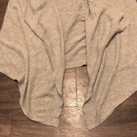 Express Cardigan - Picture 5 of 8